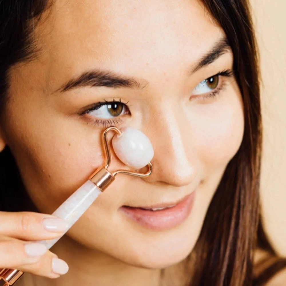 Grace & Stella Rose Quartz Facial Massager Roller